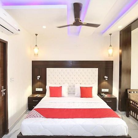 Hotel Ska Chandīgarh Esterno foto
