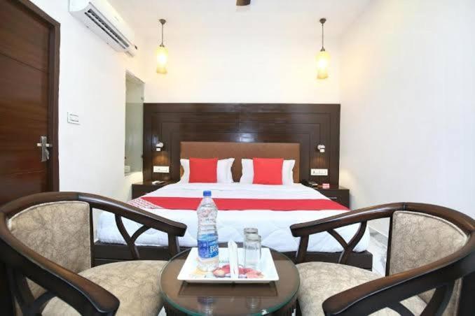 Hotel Ska Chandīgarh Esterno foto